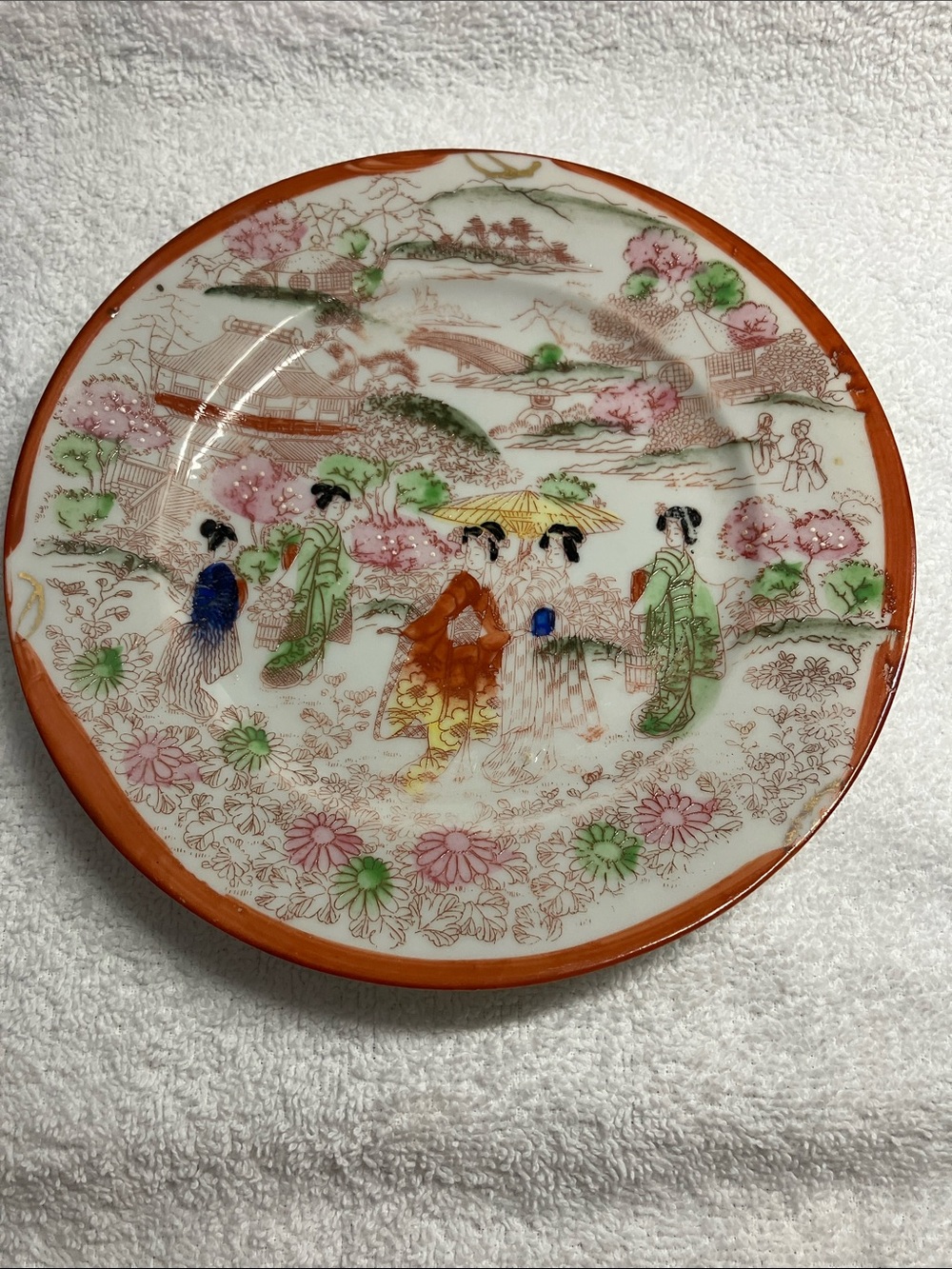 Decorative Porcelain Plate with Pink and Green Geisha Scene Japan